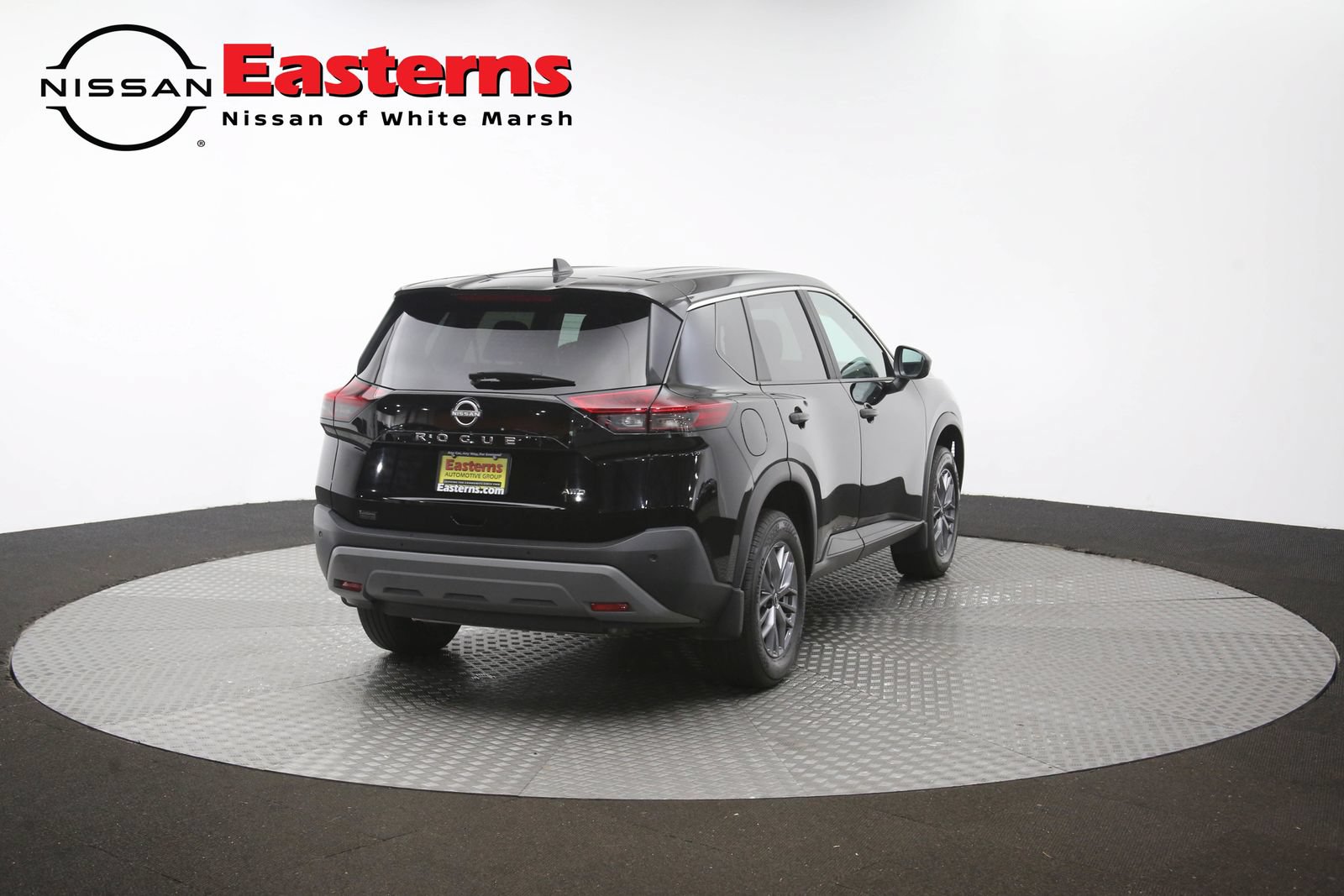 Used 2023 Nissan Rogue S AWD/4WD image 36