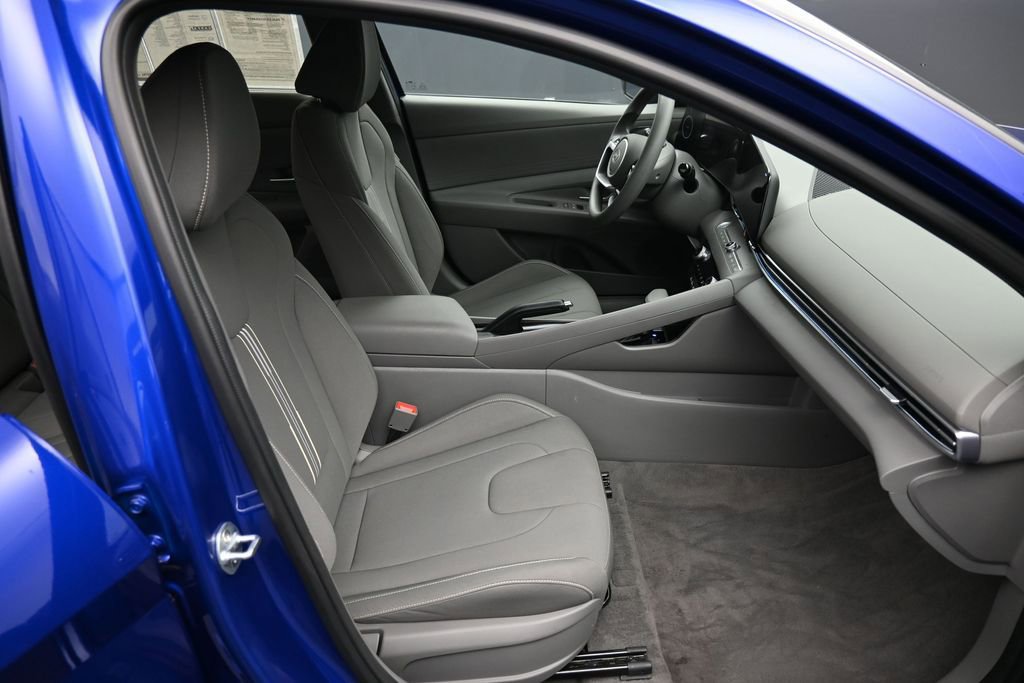 Certified 2024 Hyundai Elantra SEL FWD image 24
