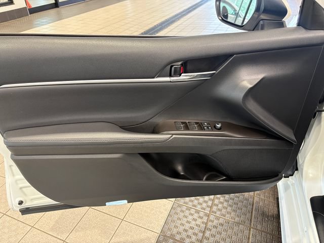 Used 2022 Toyota Camry XSE w/ Navigation Package FWD image 6