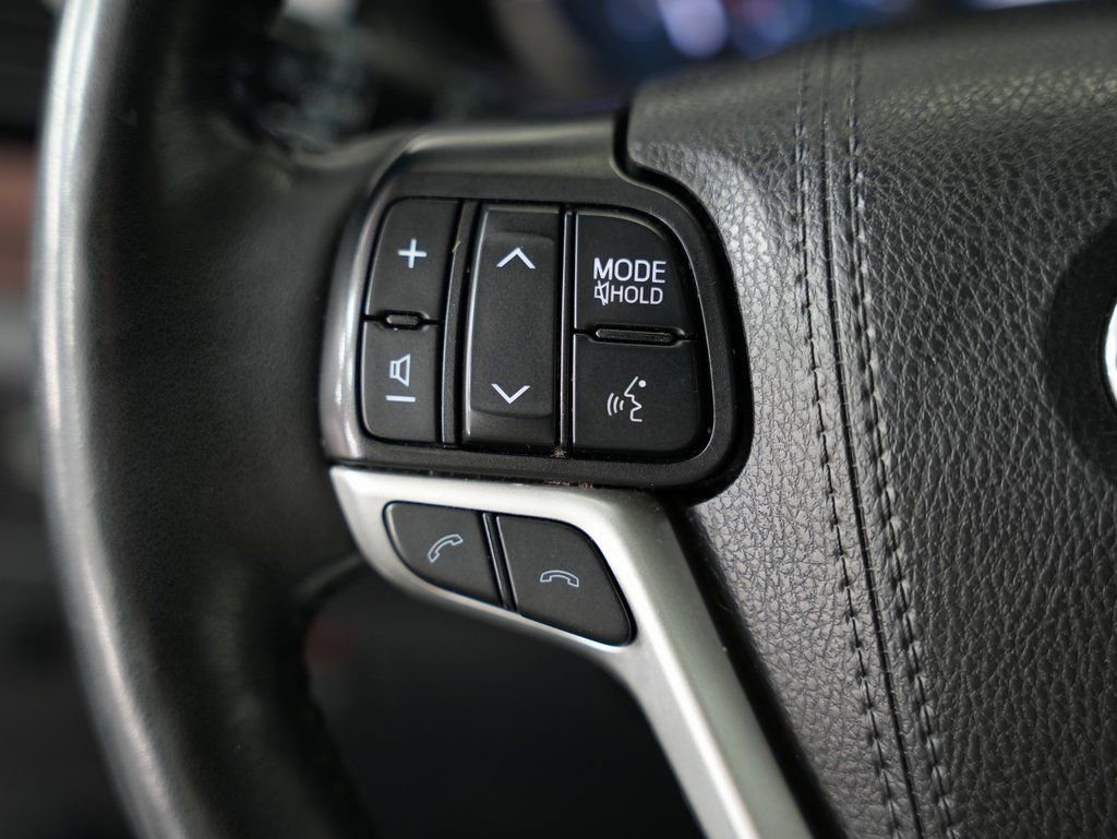 Used 2019 Toyota Sienna Limited Premium AWD/4WD image 12