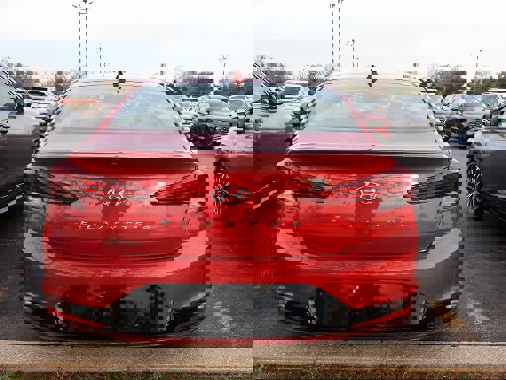 Used 2020 Hyundai Elantra SEL image 20