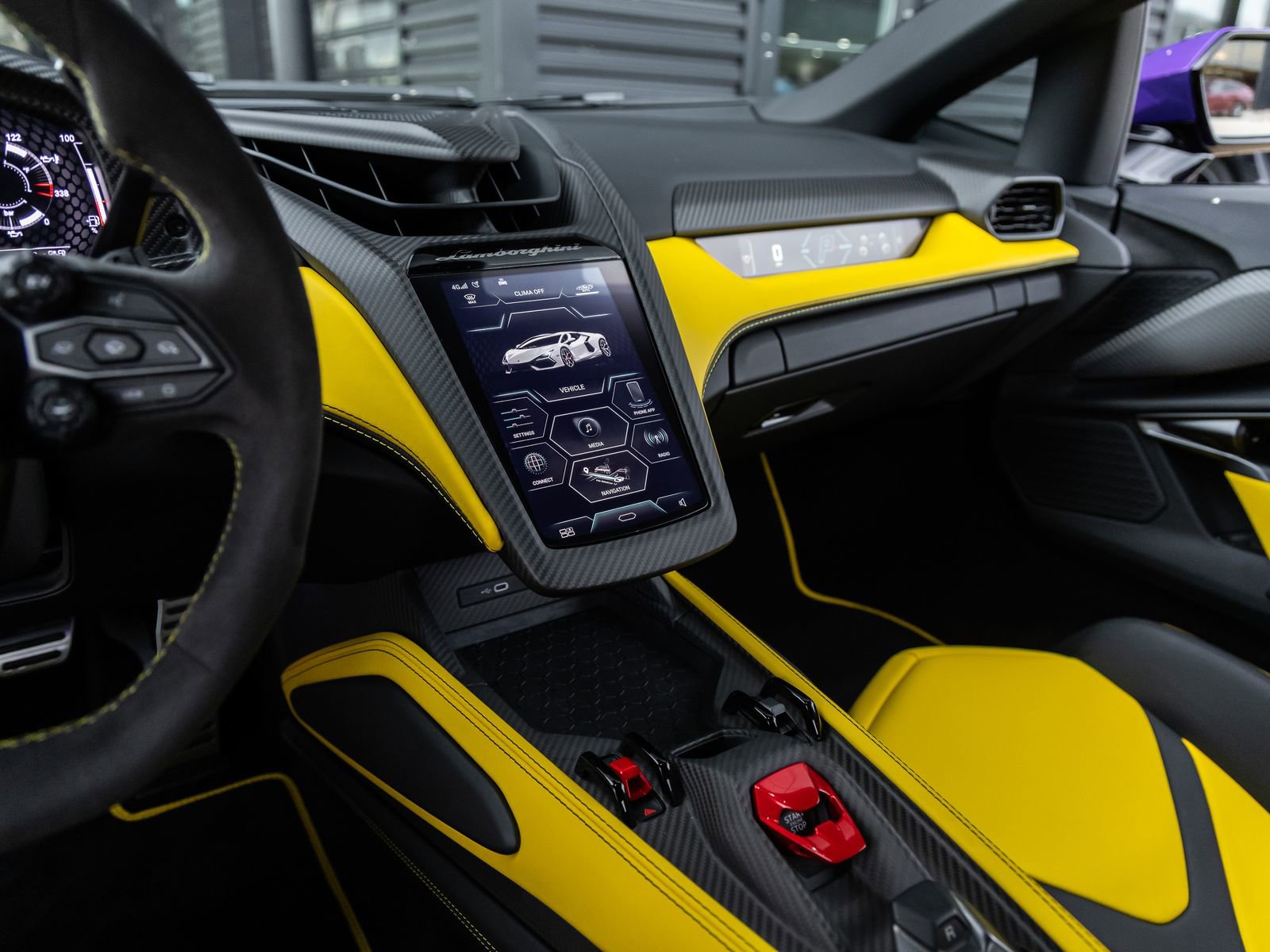 Used 2025 Lamborghini Revuelto AWD/4WD image 37