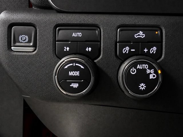Used 2024 Chevrolet Silverado 1500 RST AWD/4WD image 31