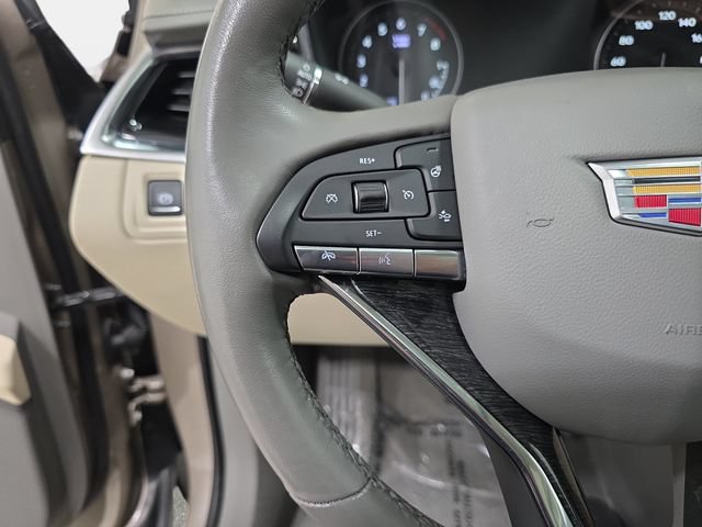 Used 2023 Cadillac XT6 Premium Luxury w/ Technology Package AWD/4WD image 14