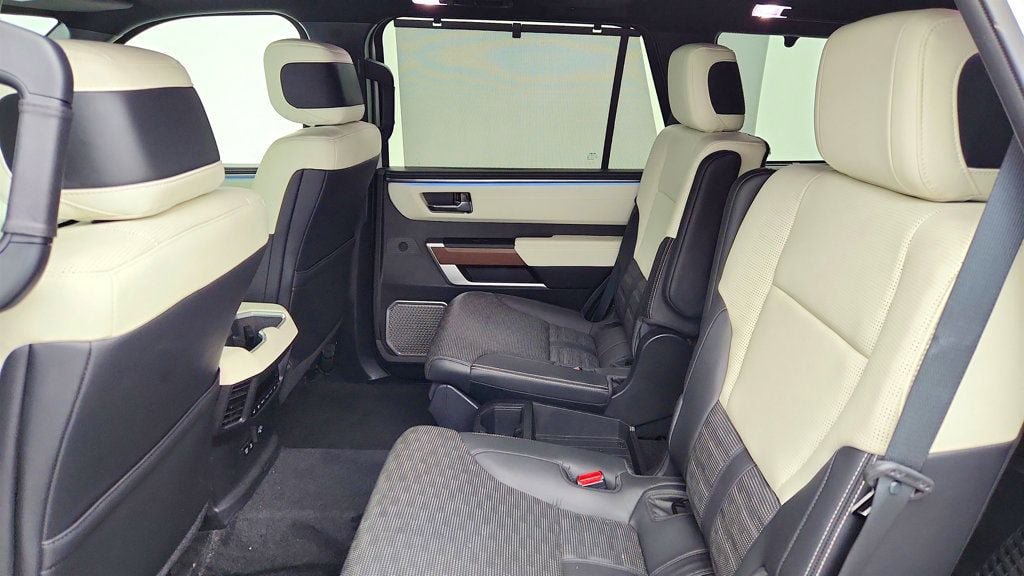 Used 2024 Toyota Sequoia Capstone image 19