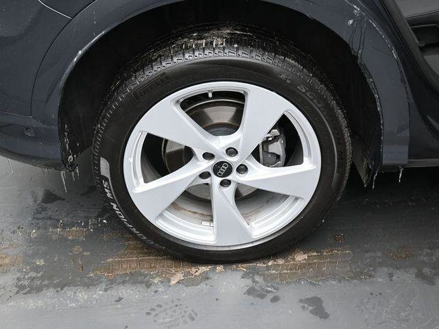 Certified 2025 Audi Q5 Premium Plus w/ Premium Plus image 40