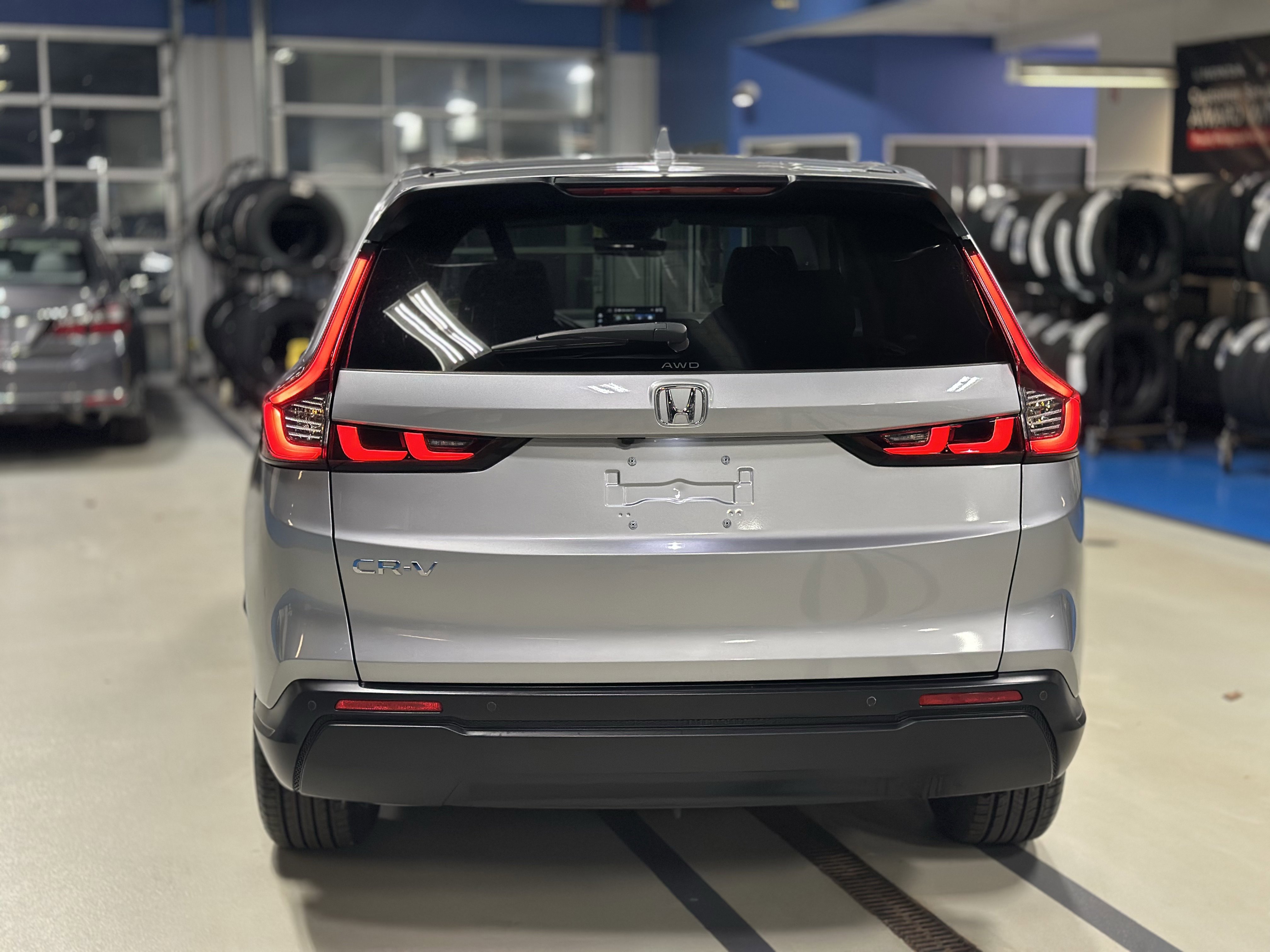 Used 2023 Honda CR-V EX-L image 5