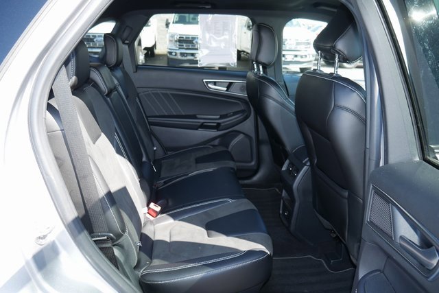 Used 2022 Ford Edge ST image 24
