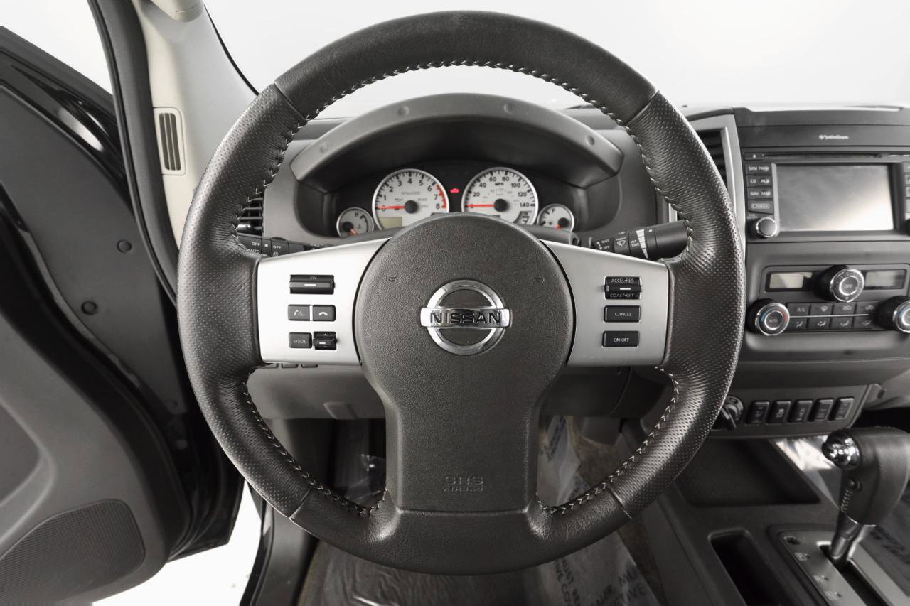 Used 2015 Nissan Frontier PRO-4X image 14