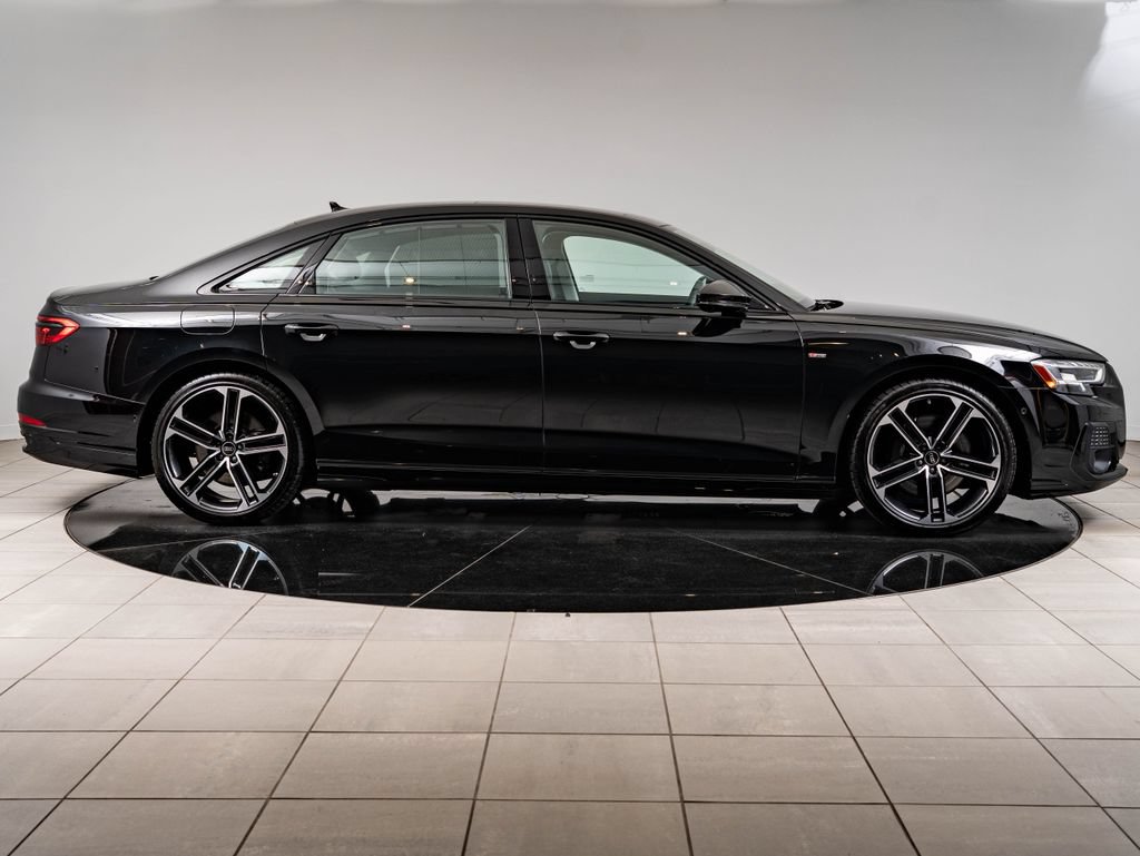 Certified 2025 Audi A8 L 3.0T w/ Executive Package AWD/4WD image 11