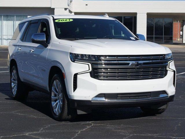Used 2021 Chevrolet Tahoe Premier w/ Premium Package image 24