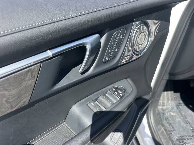 Used 2025 Buick Enclave Avenir w/ Super Cruise Package FWD image 17