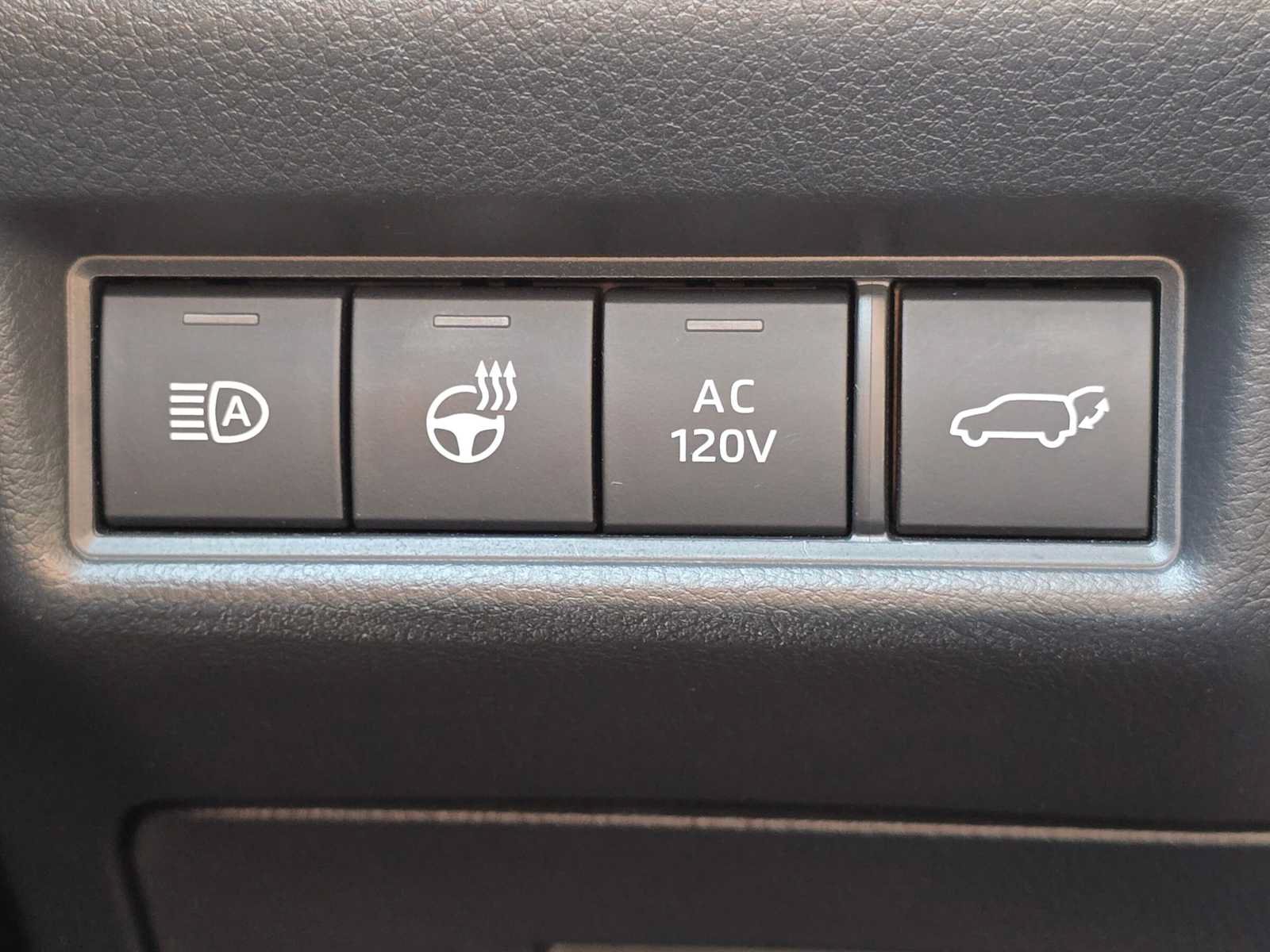 Used 2025 Toyota Grand Highlander AWD Hybrid image 32