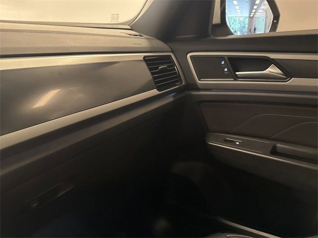 Used 2023 Volkswagen Atlas Cross Sport SEL image 28