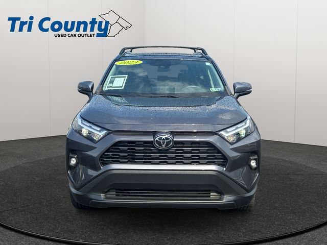 Used 2023 Toyota RAV4 XLE Premium AWD/4WD image 2