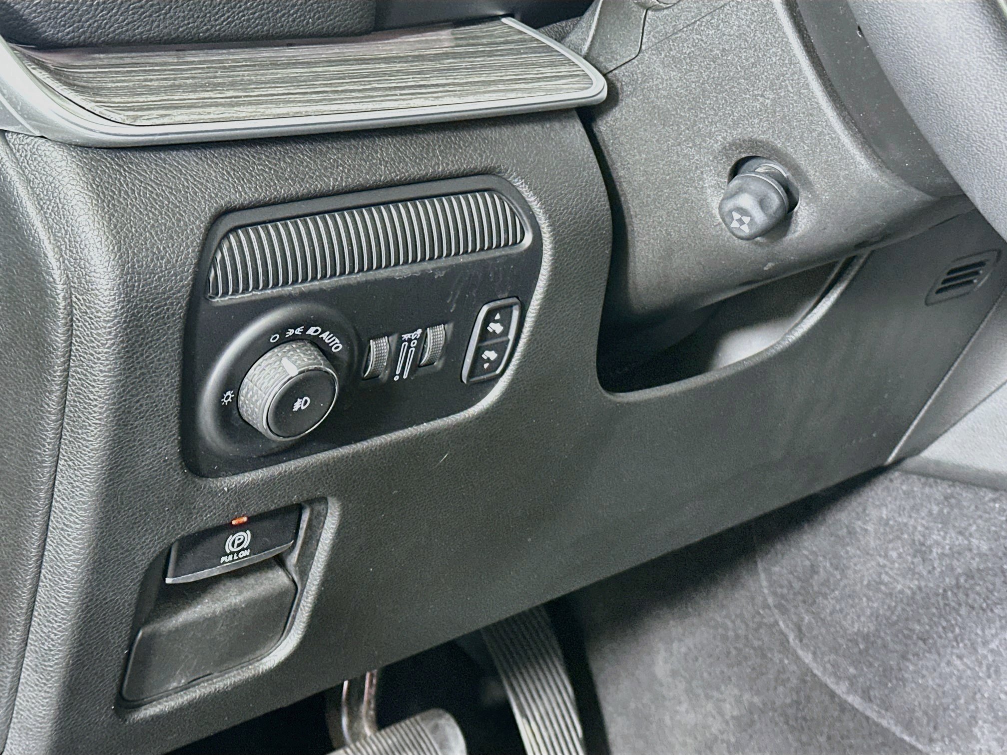 Used 2022 Jeep Wagoneer Series II AWD/4WD image 17