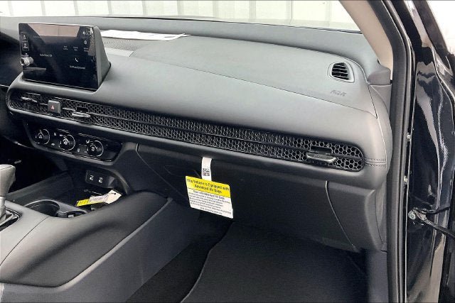 Certified 2027 Honda HR-V LX image 17