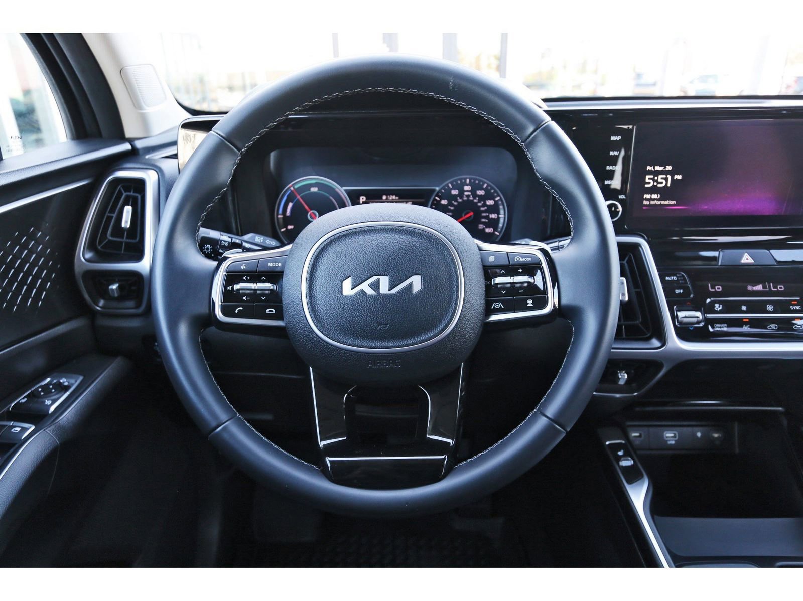 Used 2023 Kia Sorento EX image 16