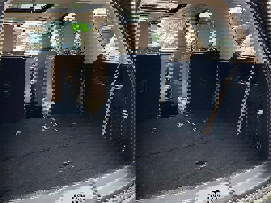 Used 2024 Ford Expedition Limited image 38