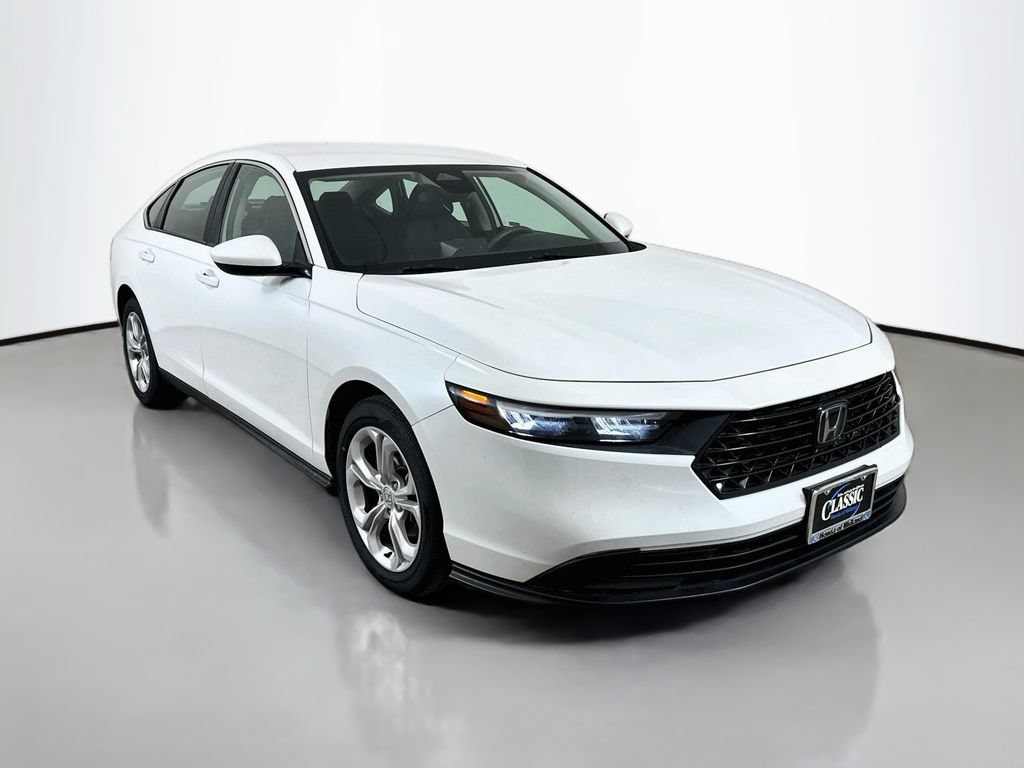 Used 2023 Honda Accord LX video 1