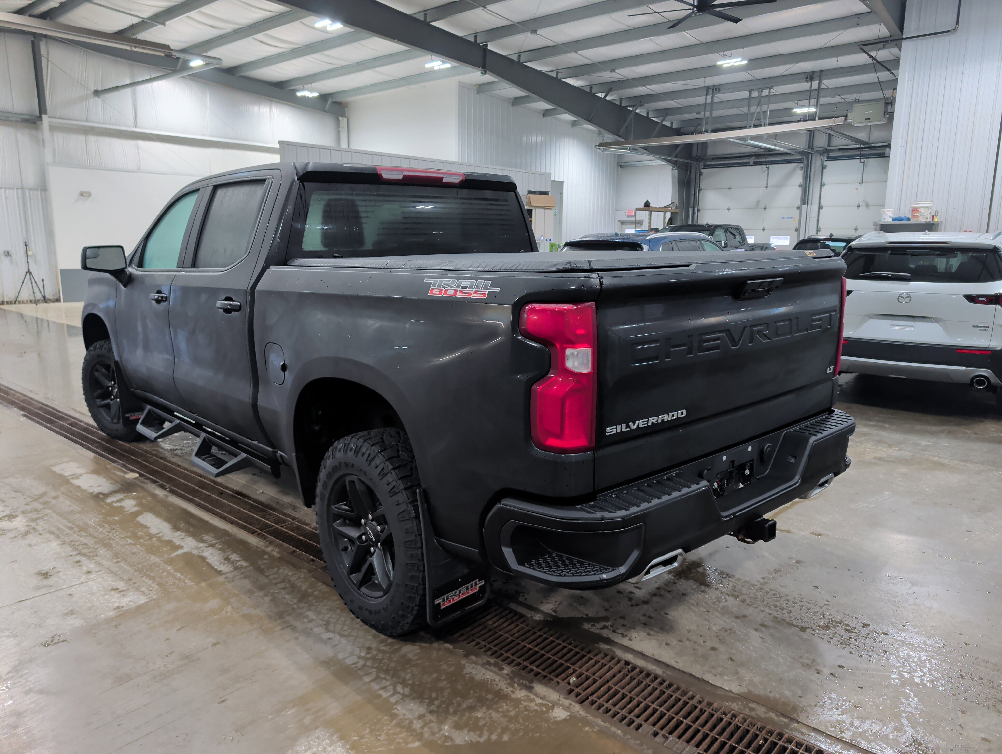 Used 2023 Chevrolet Silverado 1500 LT Trail Boss image 4