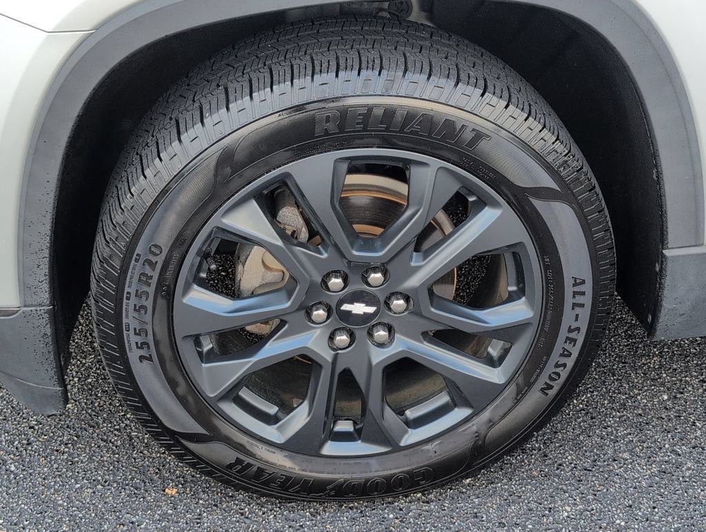 Used 2019 Chevrolet Traverse RS FWD image 12