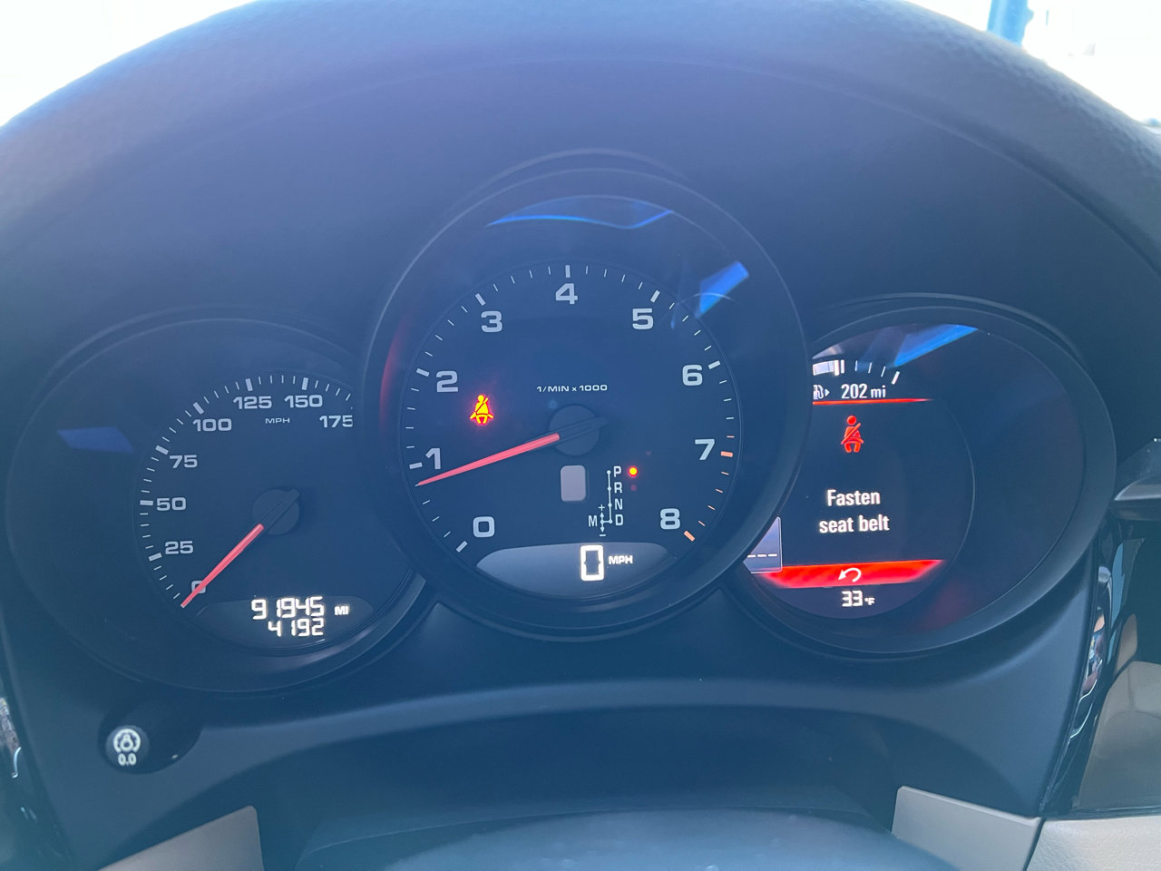 Used 2018 Porsche Macan image 28