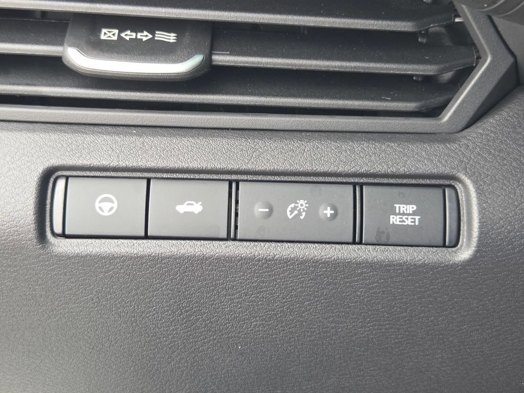 New 2026 Nissan Altima 2.5 SV FWD image 25