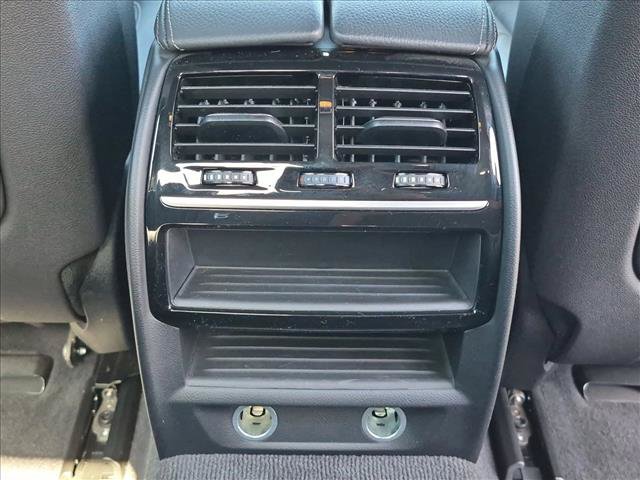 Used 2019 BMW 530e w/ Convenience Package RWD image 18
