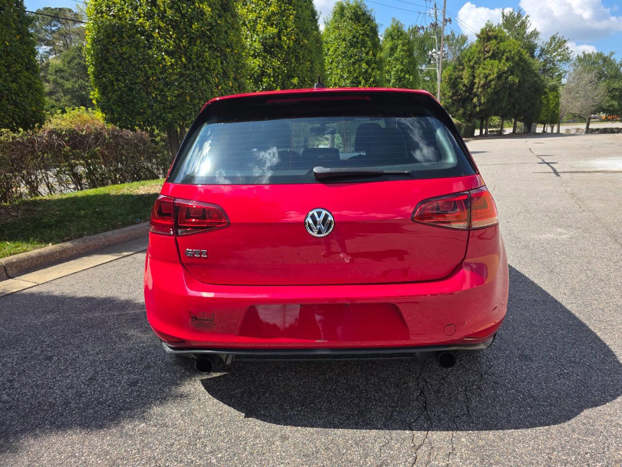 Used 2015 Volkswagen GTI SE w/ Lighting Package (SEL) FWD image 4