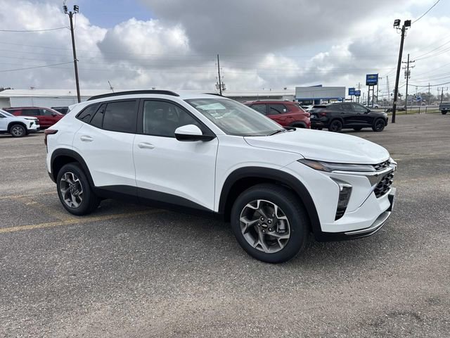 New 2026 Chevrolet Trax LT w/ Driver Confidence Package FWD image 6