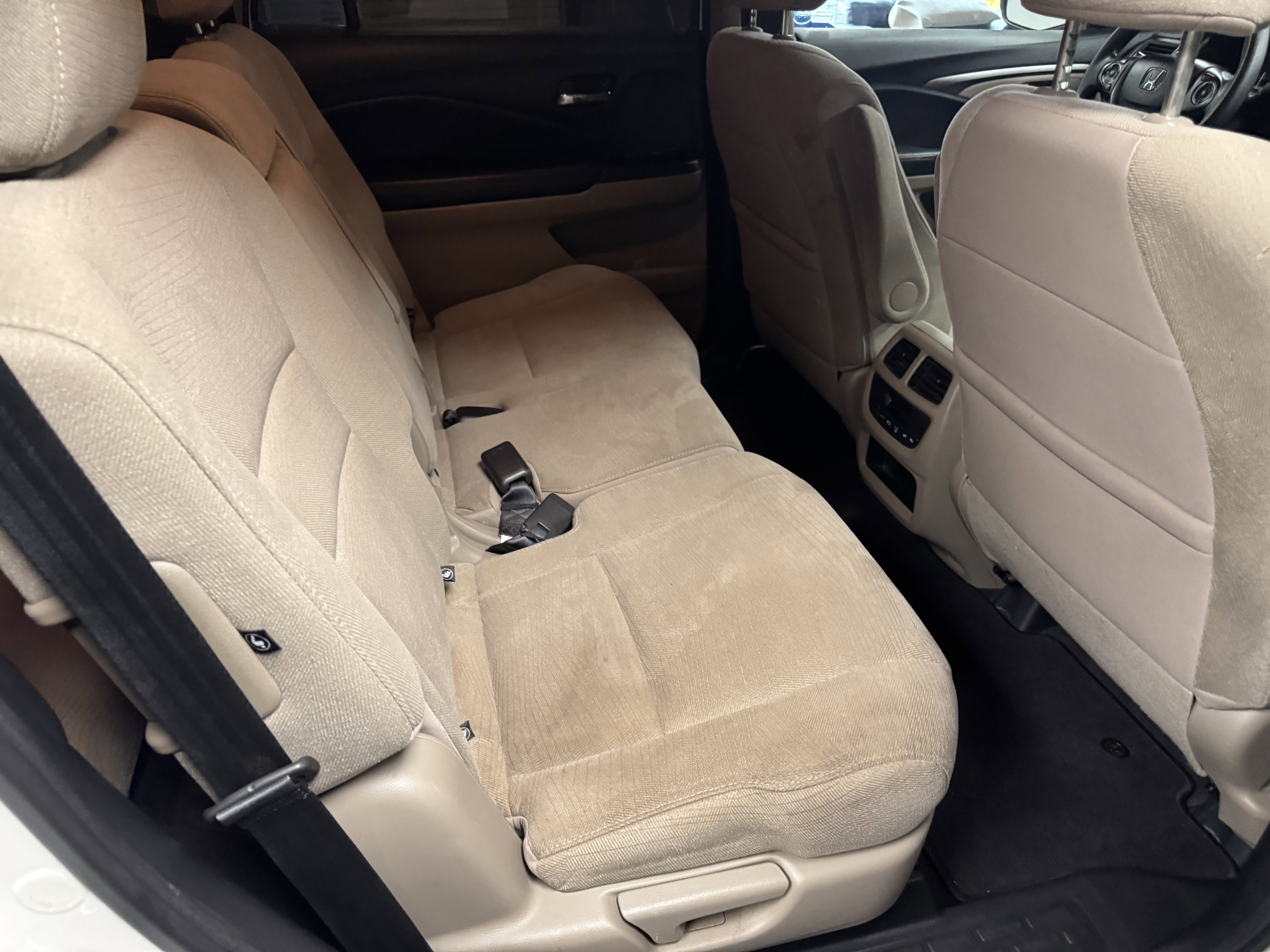 Used 2017 Honda Pilot EX image 14