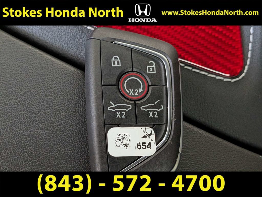 Used 2025 Chevrolet Corvette Z06 RWD image 27