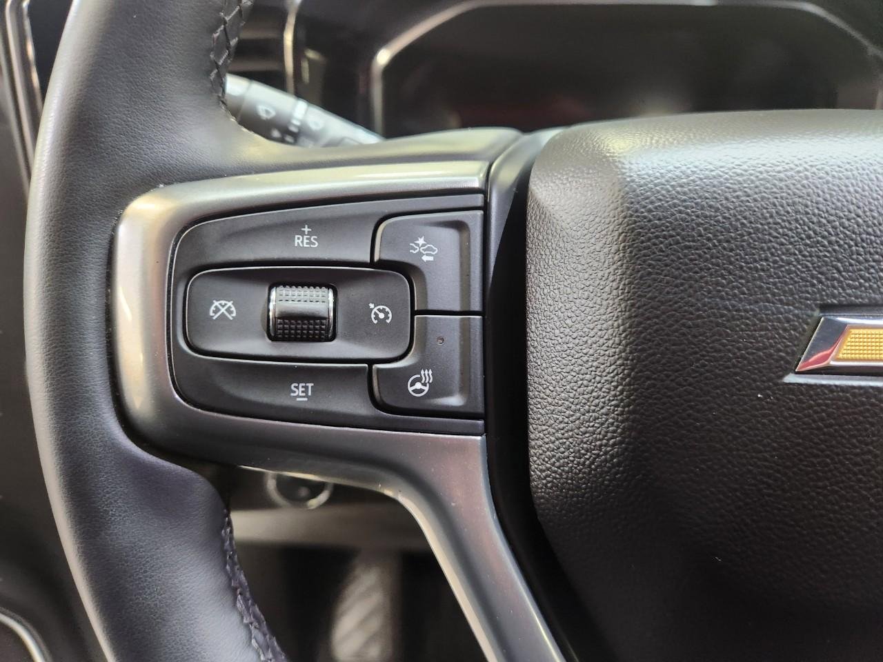 Used 2024 Chevrolet Silverado 1500 LT image 24