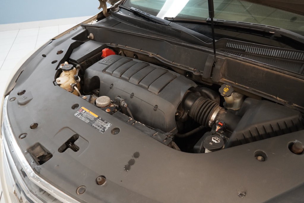 Used 2013 Chevrolet Traverse LT FWD image 17