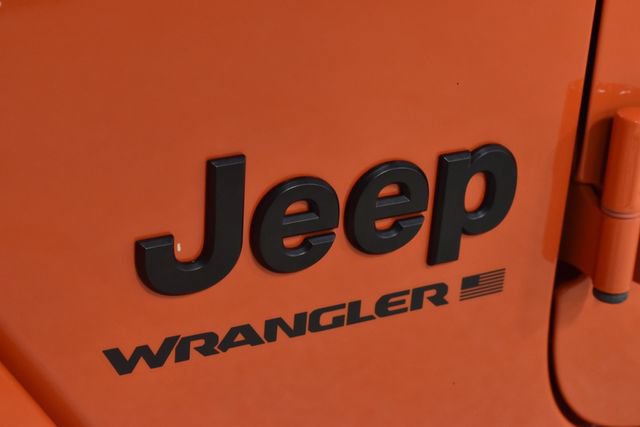 Used 2023 Jeep Wrangler Unlimited Sahara AWD/4WD image 35