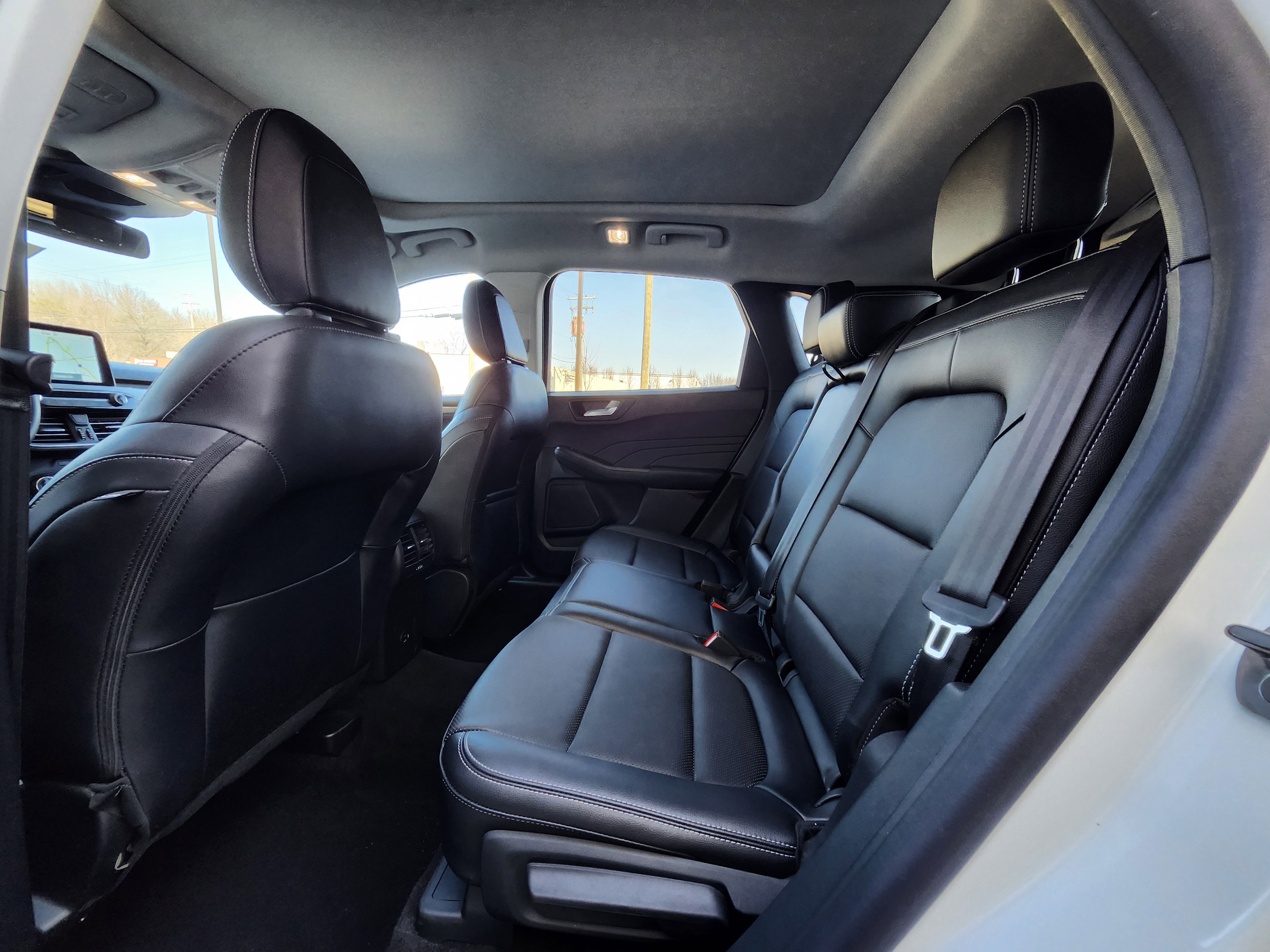 Used 2022 Ford Escape Titanium w/ Class II Trailer Tow Package image 22