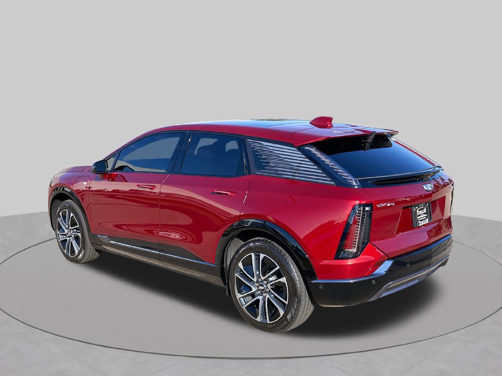 Used 2026 Cadillac Optiq Sport 1 AWD/4WD image 7