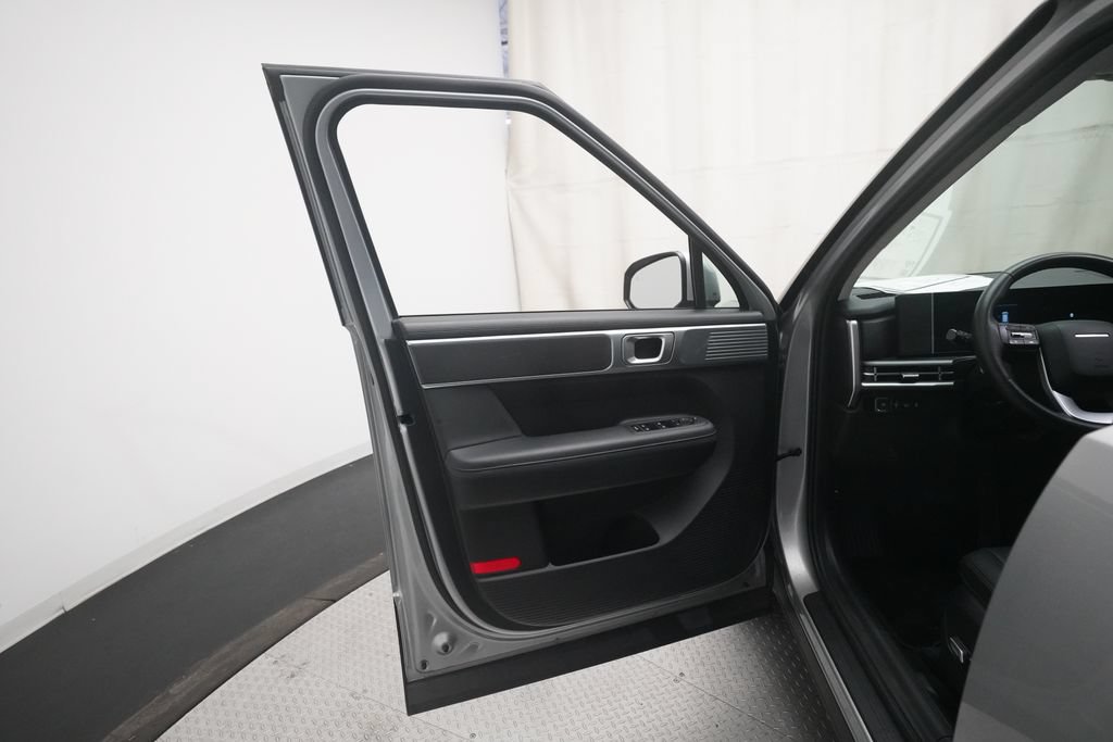 Used 2025 Hyundai Santa Fe SEL AWD/4WD image 28