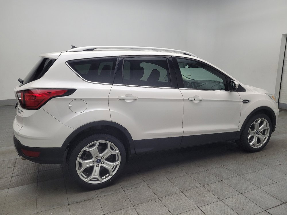 Used 2019 Ford Escape Titanium image 10