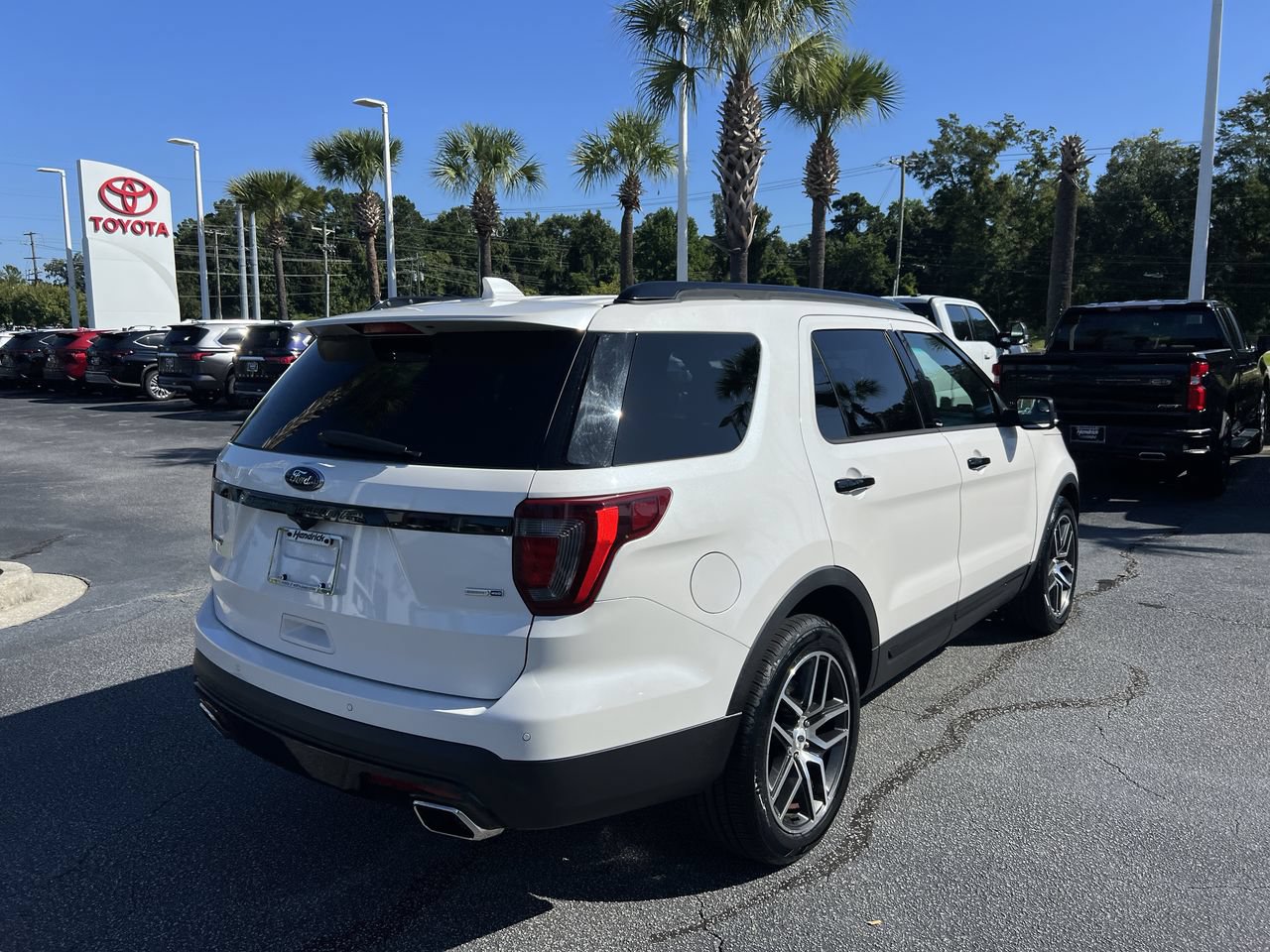 Used 2016 Ford Explorer Sport AWD/4WD image 10
