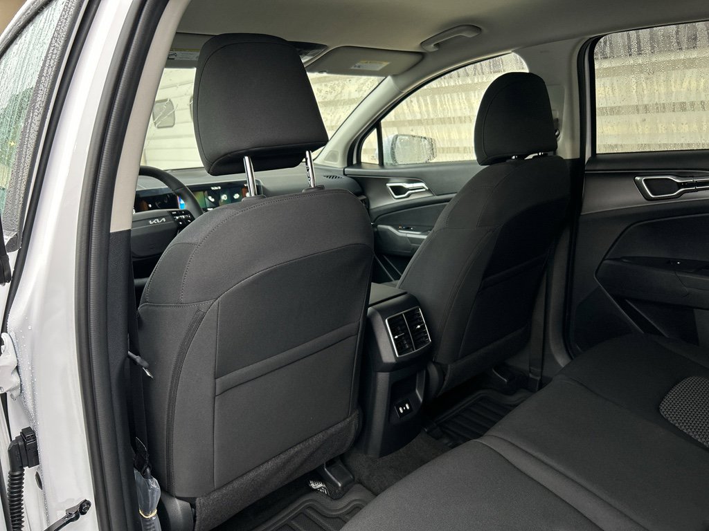 New 2026 Kia Sportage LX image 13