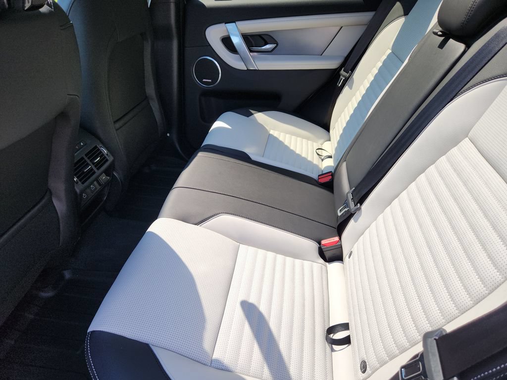 New 2026 Land Rover Discovery Sport Landmark AWD/4WD image 5