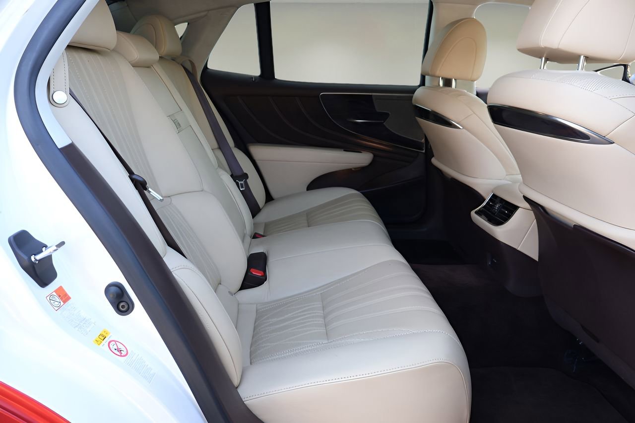 Used 2019 Lexus LS 500 w/ Interior Upgrade Package RWD image 17
