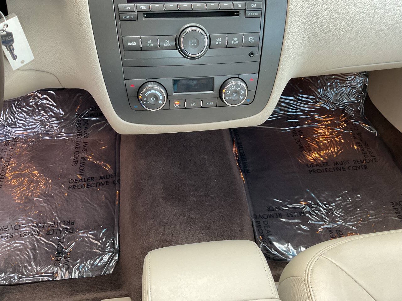 Used 2008 Buick Lucerne CXL w/ Driver Confidence Package FWD image 23