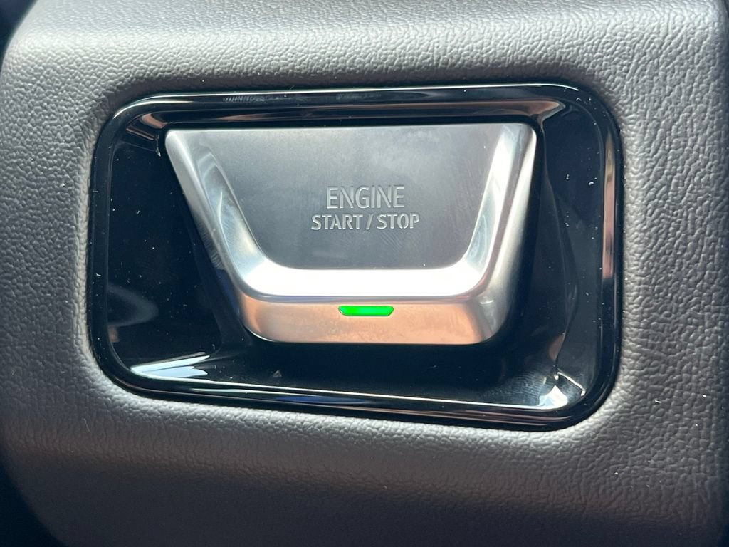 New 2026 GMC Yukon Denali w/ Sun & Power Step Package AWD/4WD image 33