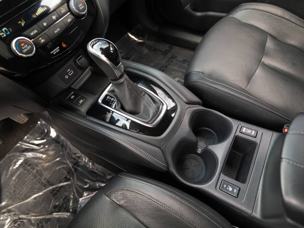 Used 2020 Nissan Rogue SL w/ Premium Package AWD/4WD image 30