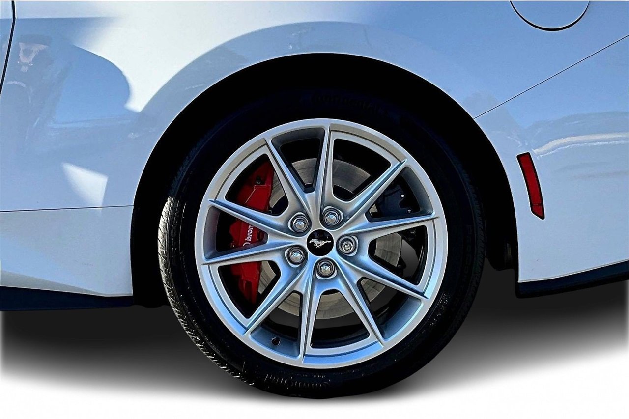 Used 2024 Ford Mustang GT Premium image 32