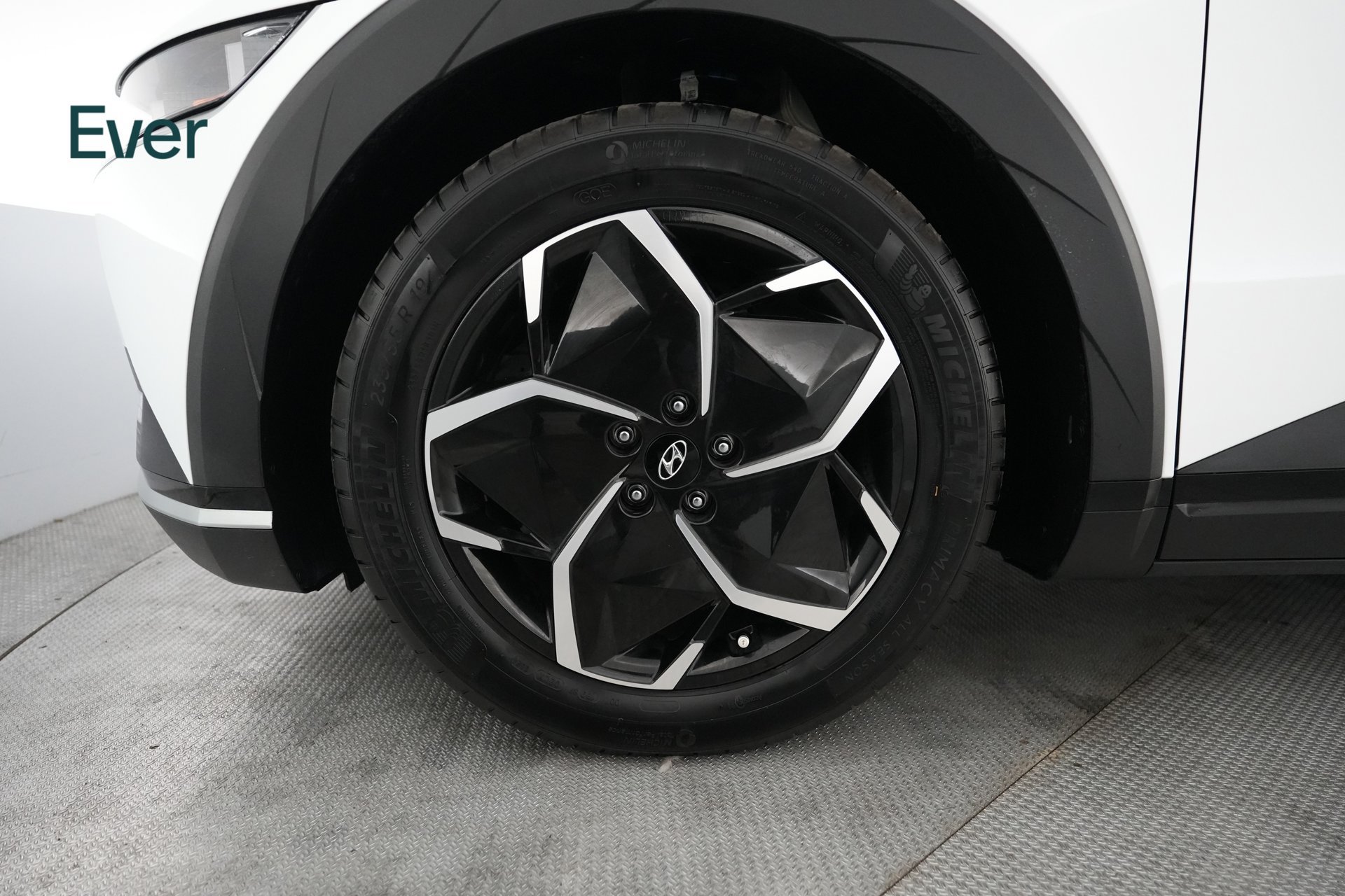 Used 2024 Hyundai Ioniq 5 SEL RWD image 19
