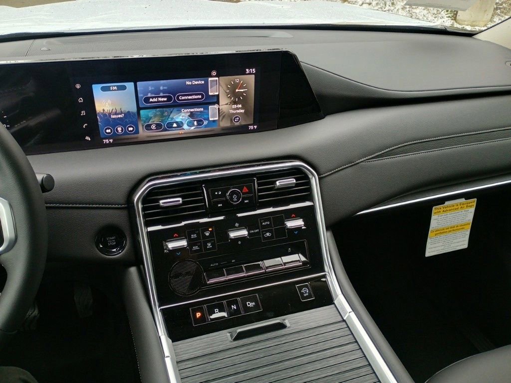 New 2025 Nissan Armada SV image 20